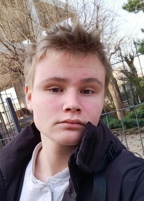 Павел, 18, Россия, Феодосия