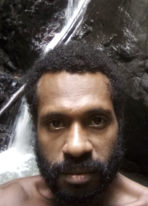 Cameron, 33, Papua New Guinea, Wewak