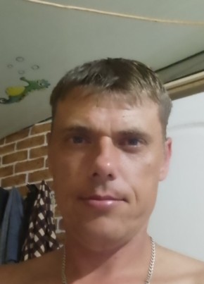 Александр, 36, Россия, Феодосия