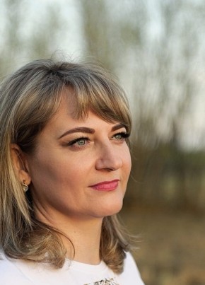 Оксана, 48, Россия, Сургут