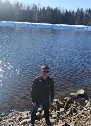 Dilshod Hamdamov из Дубна (Московской обл.) 24 года