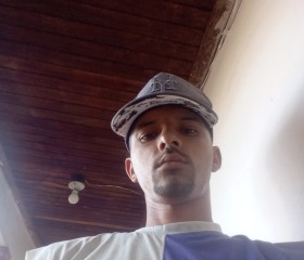 Frank, 34, Upata