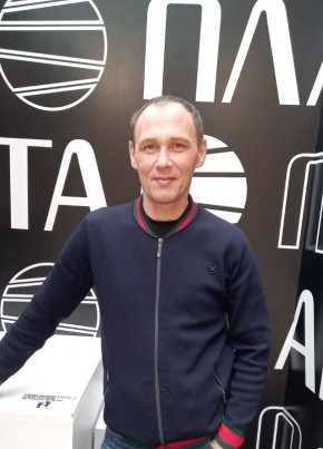 Роман из Перми 49 лет