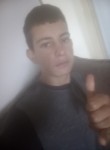 Vitor, 21 год, Batatais