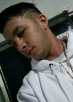 Brian Hudson из Curitiba 23 года