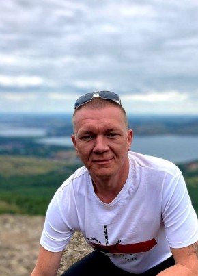 Денис Плотников из Белорецка 40 лет