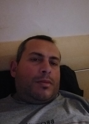Aris, 37, Malta, Mosta
