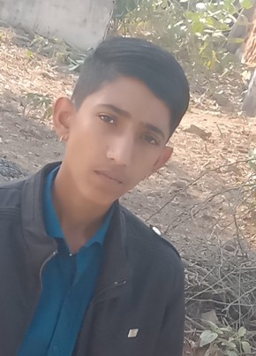 Sumit, 18, India, Chhāpar