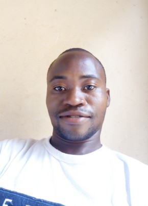 Kousse, 27, Burkina Faso, Bobo-Dioulasso