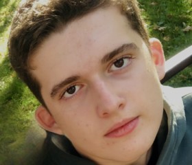 Кирилл, 19 лет, Гигант