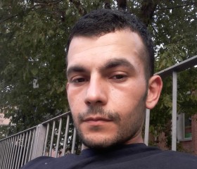 Ali, 28, Lanciano