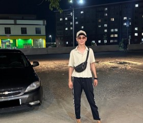 Sukhrob, 22, Saint Petersburg