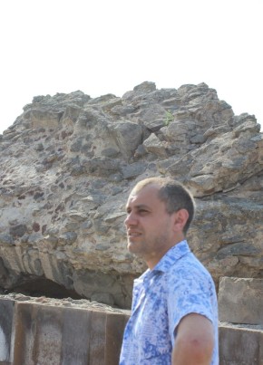Harut Karapetyan, 40, Հայաստանի Հանրապետութիւն, Երեվան