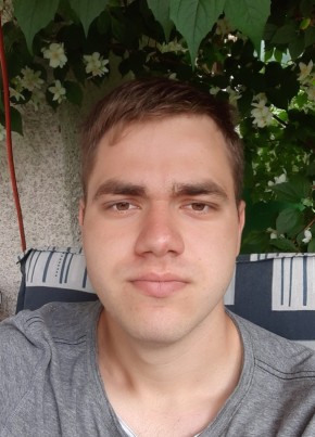 Nikola Nikolic , 26, Republik Österreich, Lienz
