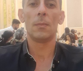 Salam, 33, Khirdalan