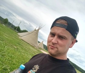 Alex, 32, Moscow