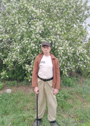 Максим
