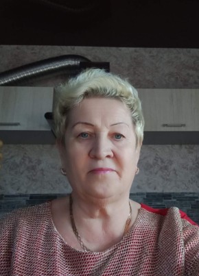 нина, 68, Россия, Волгоград