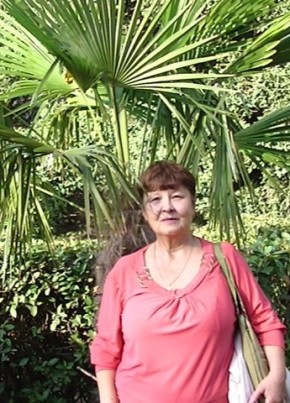 Лариса, 65, Россия, Щёлкино