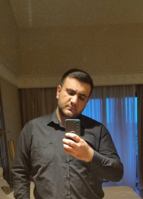 Je из Muğla 26 лет
