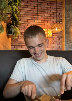 петр из Ачинска 28 лет