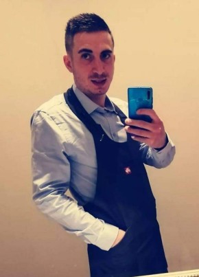 Iano, 32, Romania, Brașov