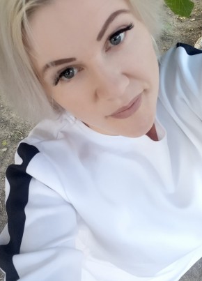 Людмила, 35, Україна, Верхній Рогачик