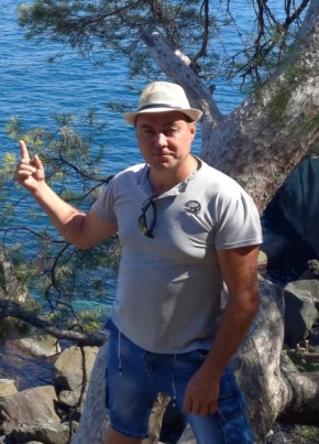 Павел из Глазова 42 года