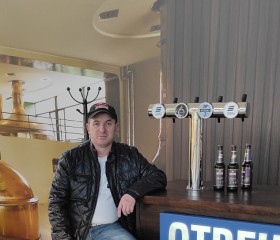 Artur, 55, Saint Petersburg