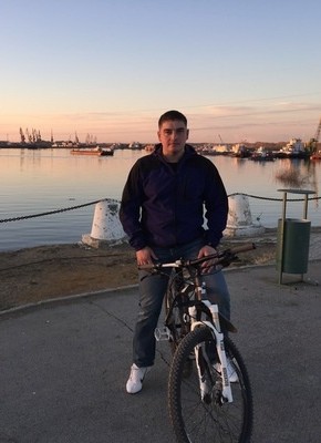 Максим, 39, Россия, Якутск