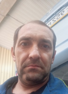 Андрей из Нижневартовска 44 года