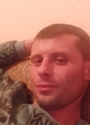 Роман, 42, Россия, Азов