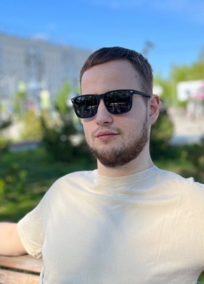 Данил из Астрахани 36 лет
