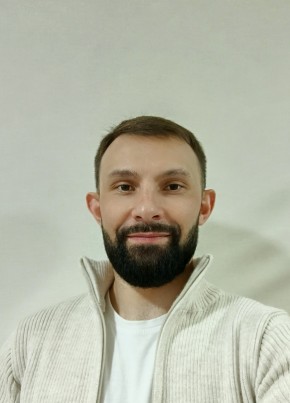 Максим из Красноярска 38 лет