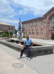 Artur, 43, Ararat