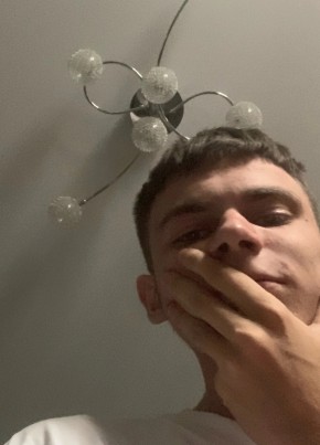 Dmitriy, 21, Russia, Buzuluk