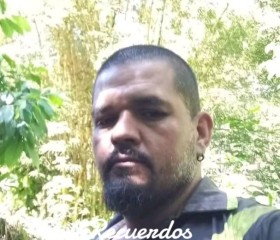 Mauricio, 40, San Isidro