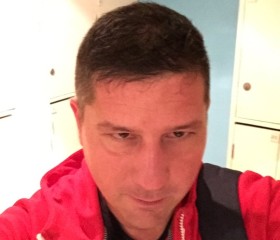 Cornel, 44, Albufeira