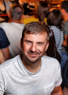 Василий, 38, Россия, Киров (Кировская обл.)