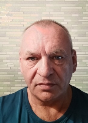 Виталий из Нижней Туры 63 года