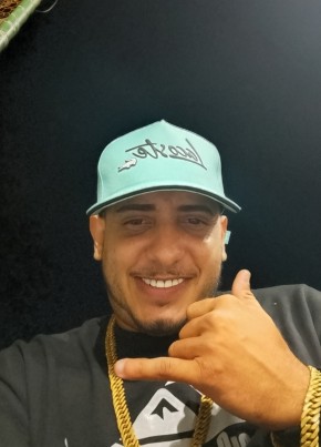 Paulo из Linhares 27 лет