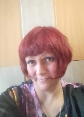Оля