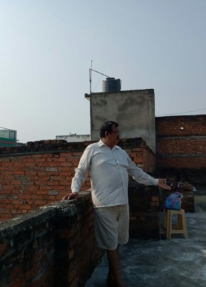 Benny, 48, India, Varanasi