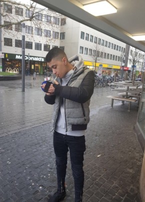 Mohammed Ali, 31, Koninkrijk der Nederlanden, Amersfoort