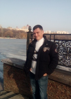 Иван, 46, Россия, Гатчина