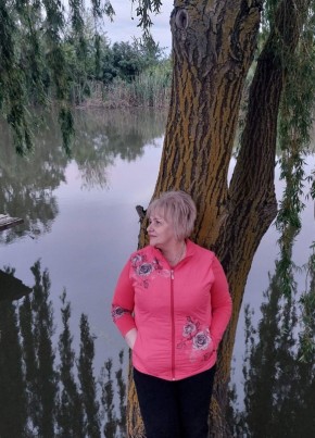Нина из Новороссийска 61 год