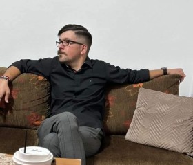 Dimitris, 32, Polygyros