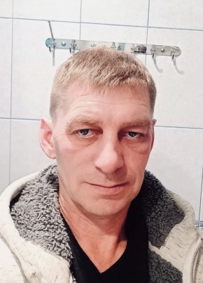 Артём из Кургана 47 лет