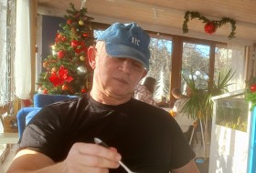 Sergey, 61 - Just Me