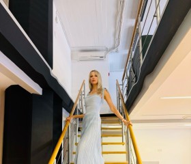 Snezhana, 44, Moscow